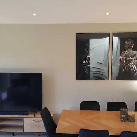 I Søgne Sørlandet Tilgang Til Basseng Boblebad Badstu Feriehus Kristiansand